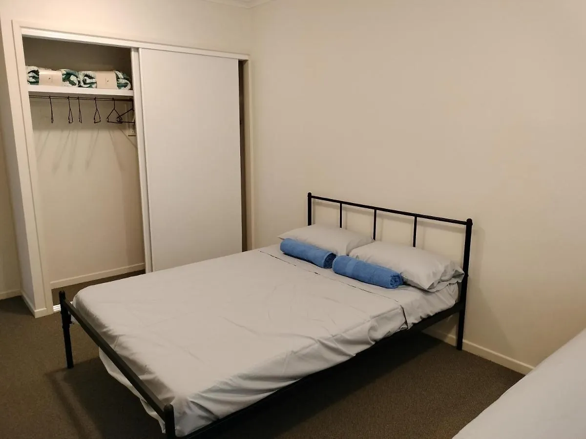 3 Bedroom 2 Bath Apartment In Cairns Queensland 0*,  Australia